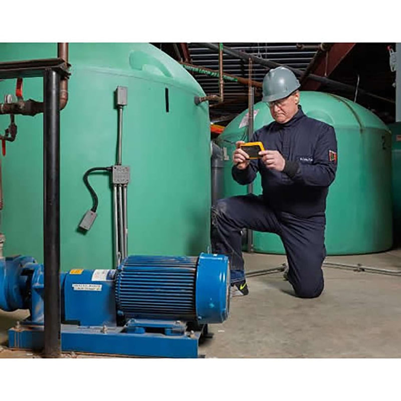 Fluke PTi120 pocket thermal imager capturing a blended IR-Fusion image
