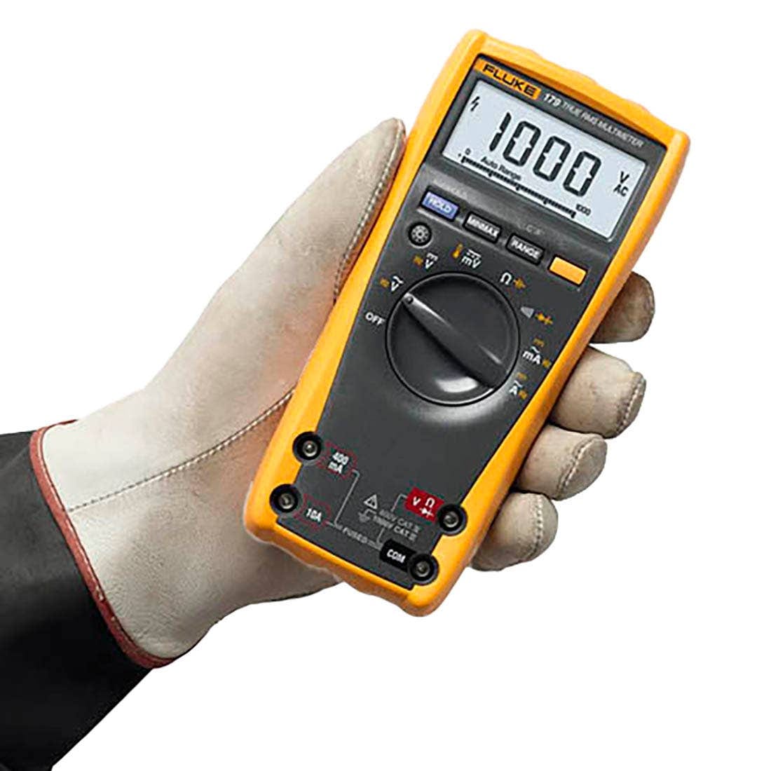 Fluke 179 multimeter backlit display with analog bar graph