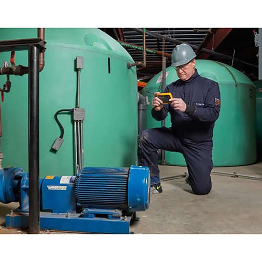 Fluke PTi120 pocket thermal imager capturing a blended IR-Fusion image